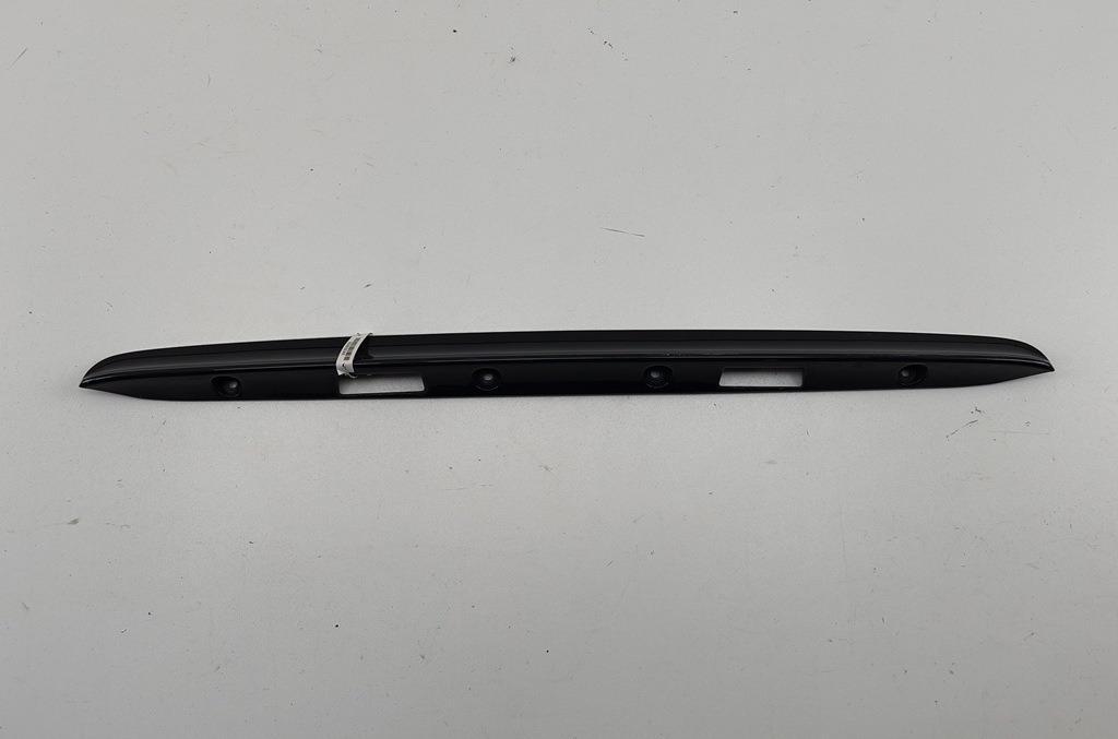 накладка подсветки номера Mercedes-Benz E W210 1999, 2.0 л., бензин, МКПП, синий, седан, 2107580038