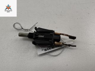 выключатель концевой (концевик) Mercedes-Benz C-Класс W201 [рестайлинг] 1989, 2.0 л., бензин, МКПП, красный, седан, 2018202110