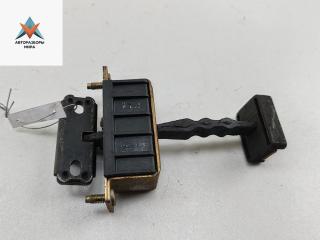 Ограничитель открывания двери задней Mercedes-Benz C-Класс W203/S203/CL203 2003, седан, A2037300116