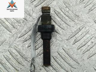 форсунка Mercedes-Benz C-Класс W201 [рестайлинг] 1989, 2.0 л., бензин, МКПП, красный, седан, 0000785623, 0437502042