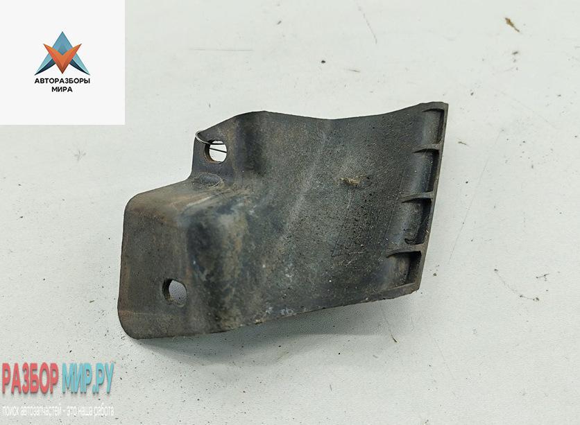 кронштейн переднего бампера Fiat Stilo 1 поколение 2002, 1.8 л., бензин, МКПП, серый, хетчбэк 3 дв., 46806406 - фото №1