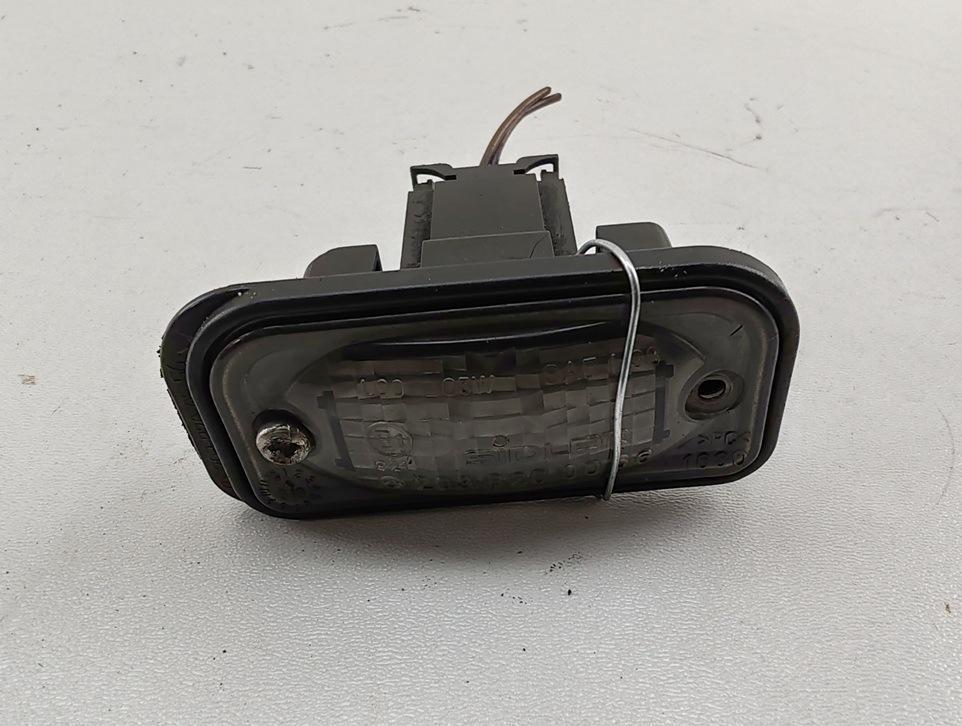 подсветка номера Mercedes-Benz C W203 2003, 2.2 л., дизель, АКПП, серый, седан, 2038200066