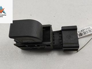 кнопка стеклоподъемника переднего правого Nissan Primera P11 2000, 2.0 л., бензин, МКПП, синий, универсал