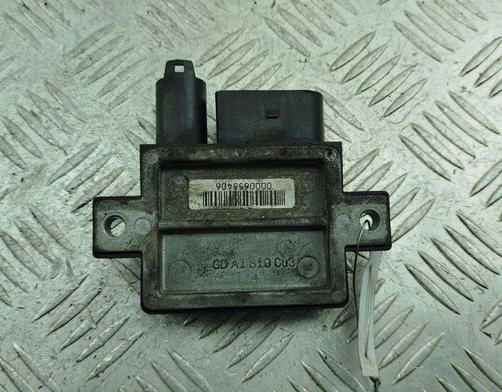 реле накала свечей BMW 3 E46 2004, 2.0 л., дизель, МКПП, чёрный, универсал, 7786821