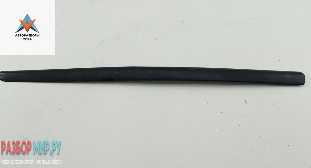 молдинг двери передней левой Peugeot 207 1 поколение 2008, 1.6 л., дизель, МКПП, белый, универсал, 9680148777 - фото №1