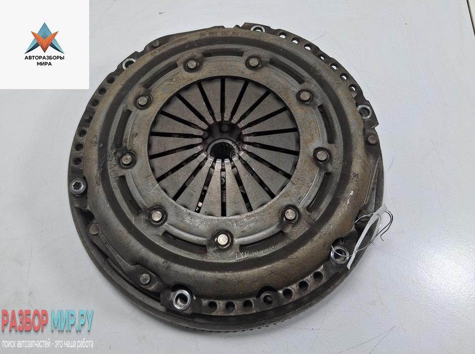 маховик Peugeot 308 T7 2008, 1.6 л., бензин, МКПП, чёрный, универсал - фото №1