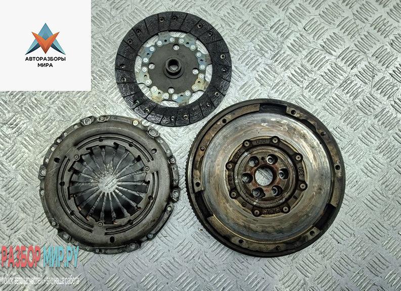 маховик Peugeot 308 T7 2009, 1.6 л., бензин, МКПП, белый, хетчбэк 5 дв., 9686047180 - фото №1