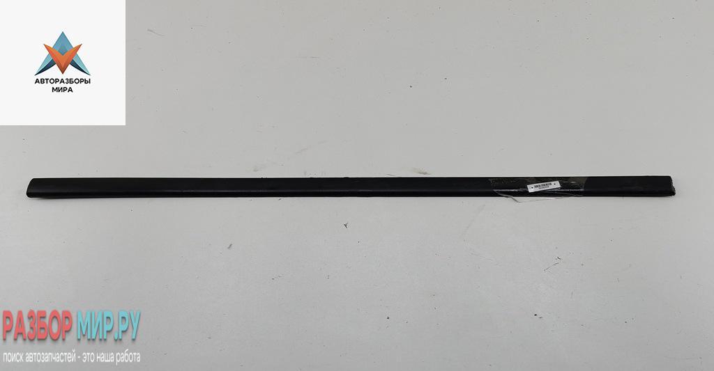 молдинг двери передней левой Audi 80 8C/B4 1994, 1.6 л., бензин, МКПП, синий, универсал - фото №1