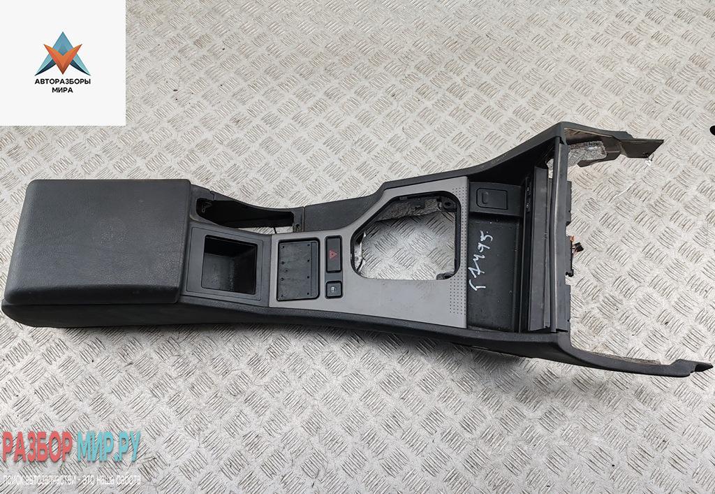 консоль салона (центральная часть) BMW 5 серия E39 1999, 2.0 л., бензин, МКПП, серый, седан, 8159687 - фото №1