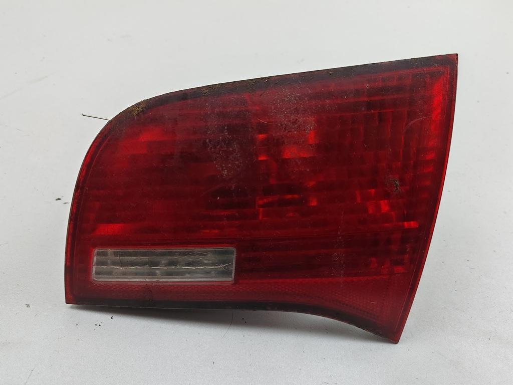 фонарь крышки багажника правый Audi A6 4F/C6 2005, 3.2 л., бензин, АКПП, серый, универсал, 4F9945094 - фото №1