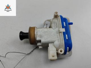 активатор (привод) замка двери Audi 80 8C/B4 1994, 1.6 л., бензин, МКПП, синий, универсал, 8A0862153