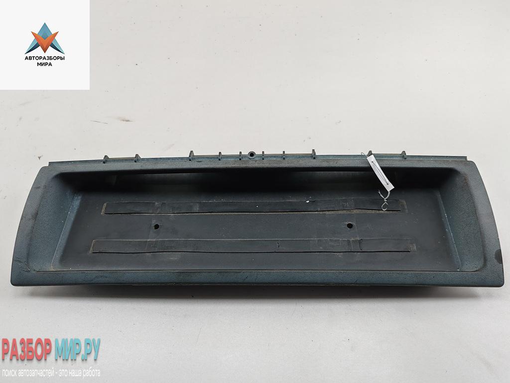 бленда Audi 80 8C/B4 1991, 2.0 л., бензин, МКПП, серый, седан, 8A5853465 - фото №1