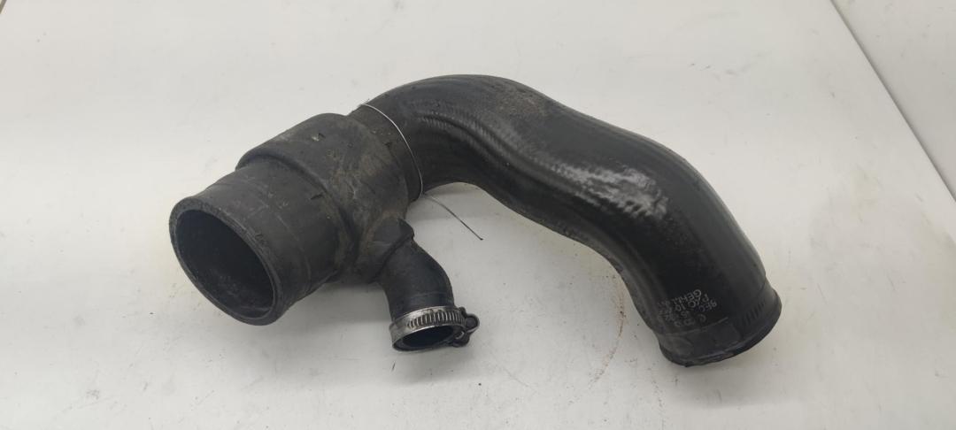 патрубок турбины Audi A4 B6 2003, 1.8 л., Ti, бензин, 8E0145832D