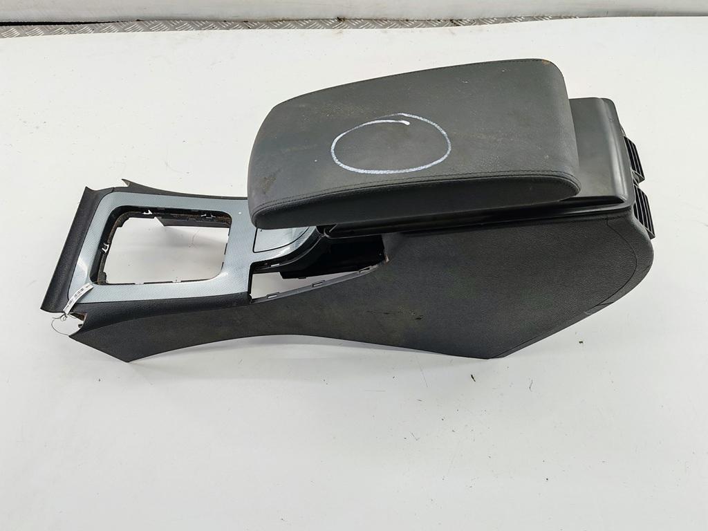 консоль салона (центральная часть) Peugeot 407 2005, 2.0 л., дизель, МКПП, серый, универсал, 9646882880