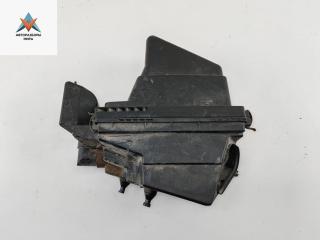 корпус воздушного фильтра Nissan X-Trail T30 [рестайлинг] 2004, 2.0 л., бензин, МКПП, серый, внедорожник 5 дв.