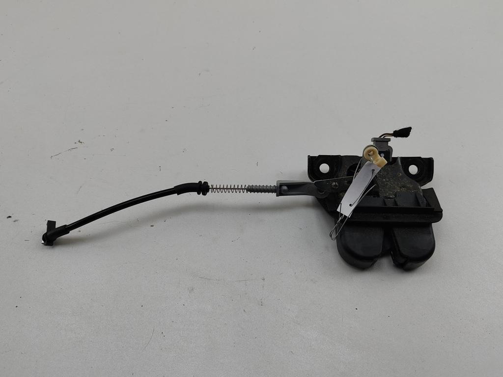 замок багажника Audi A4 B6 2003, универсал, 4B9827505M
