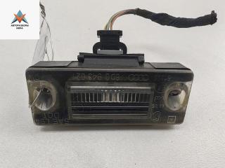 подсветка номера Audi A4 B5 1996, 1.8 л., бензин, АКПП, синий, седан, 8D5827632