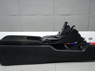 подлокотник Honda Civic 10 поколение 2017, 1.0 л., бензин, МКПП, хетчбэк 5 дв.