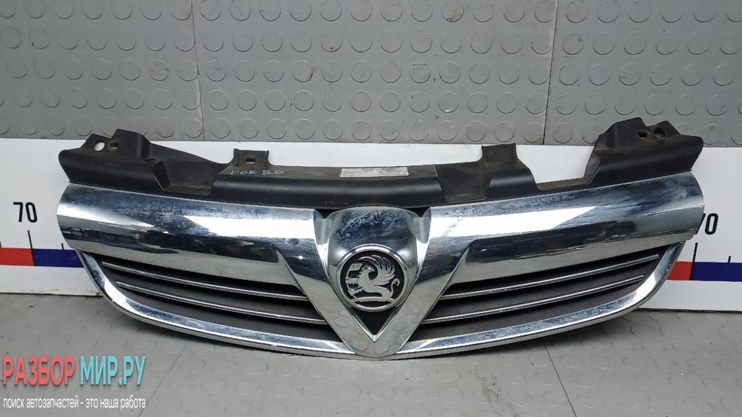 решетка радиатора Opel Zafira 3 поколение (C) 2011, 1.6 л., бензин, МКПП, минивэн - фото №1