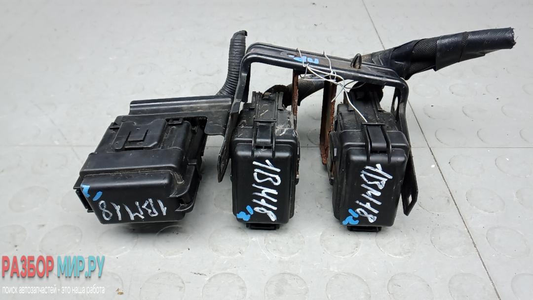 блок предохранителей Honda CR-V 4 поколение 2012, 2.2 л., дизель, МКПП, внедорожник 5 дв. - фото №1