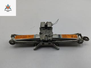 домкрат Nissan X-Trail T30 [рестайлинг] 2004, 2.0 л., бензин, МКПП, серый, внедорожник 5 дв.