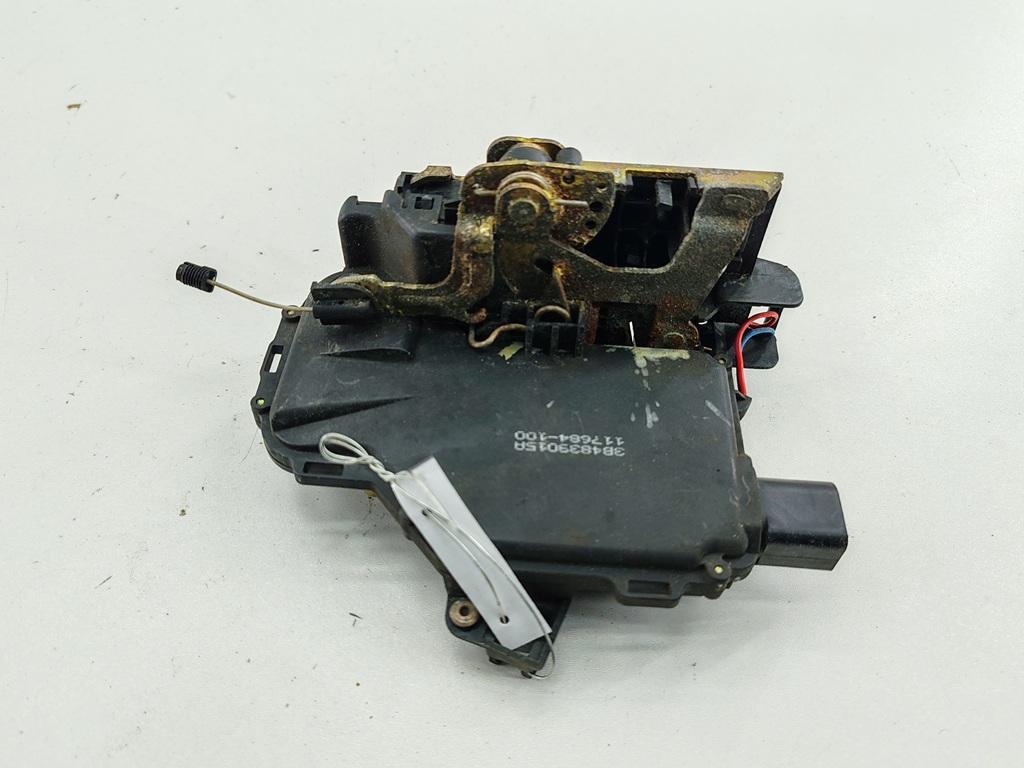 замок двери задней левой Volkswagen Passat B5 1997, 1.6 л., бензин, МКПП, серый, седан, 3B4839015A