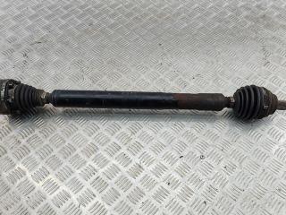 полуось передняя правая (приводной вал, ШРУС) Volkswagen Passat B6 2005, 2.0 л., бензин, МКПП, серый, универсал