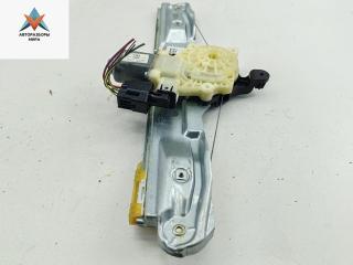 стеклоподъемник электрический задний левый Ford Focus 3 поколение 2013, 1.0 л., бензин, МКПП, чёрный, хетчбэк 5 дв., 924132104