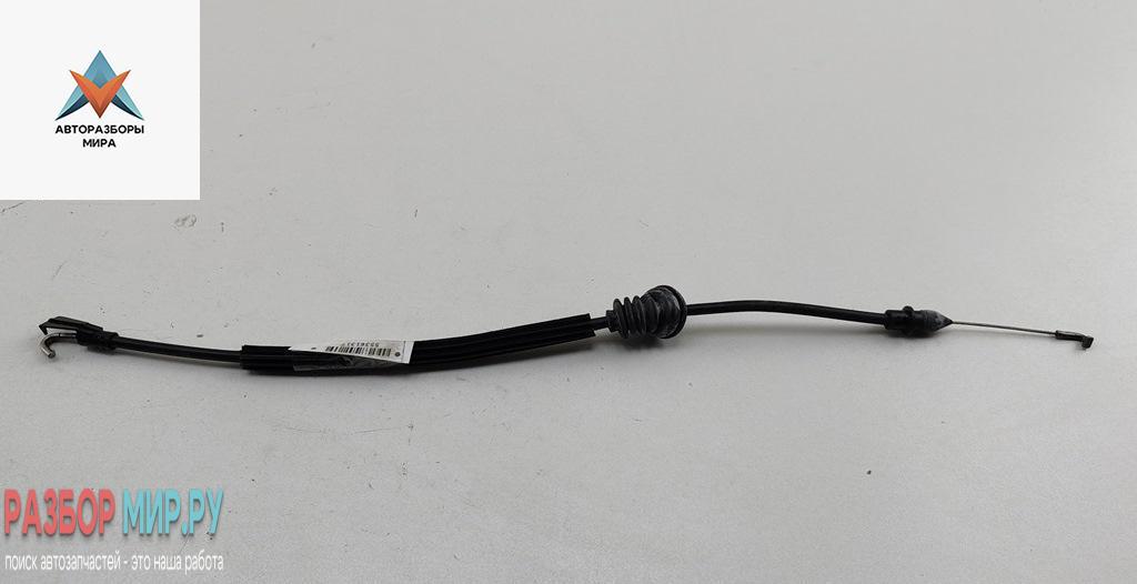 трос двери Volkswagen Golf 4 поколение 1999, 1.4 л., бензин, МКПП, синий, хетчбэк 5 дв., 1J4837085D - фото №1