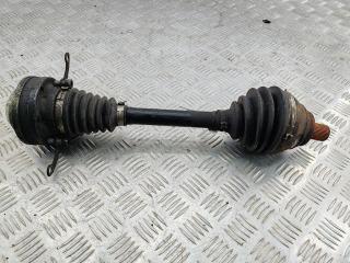 полуось передняя левая (приводной вал, ШРУС) Volkswagen Passat B6 2007, 2.0 л., дизель, МКПП, чёрный, универсал