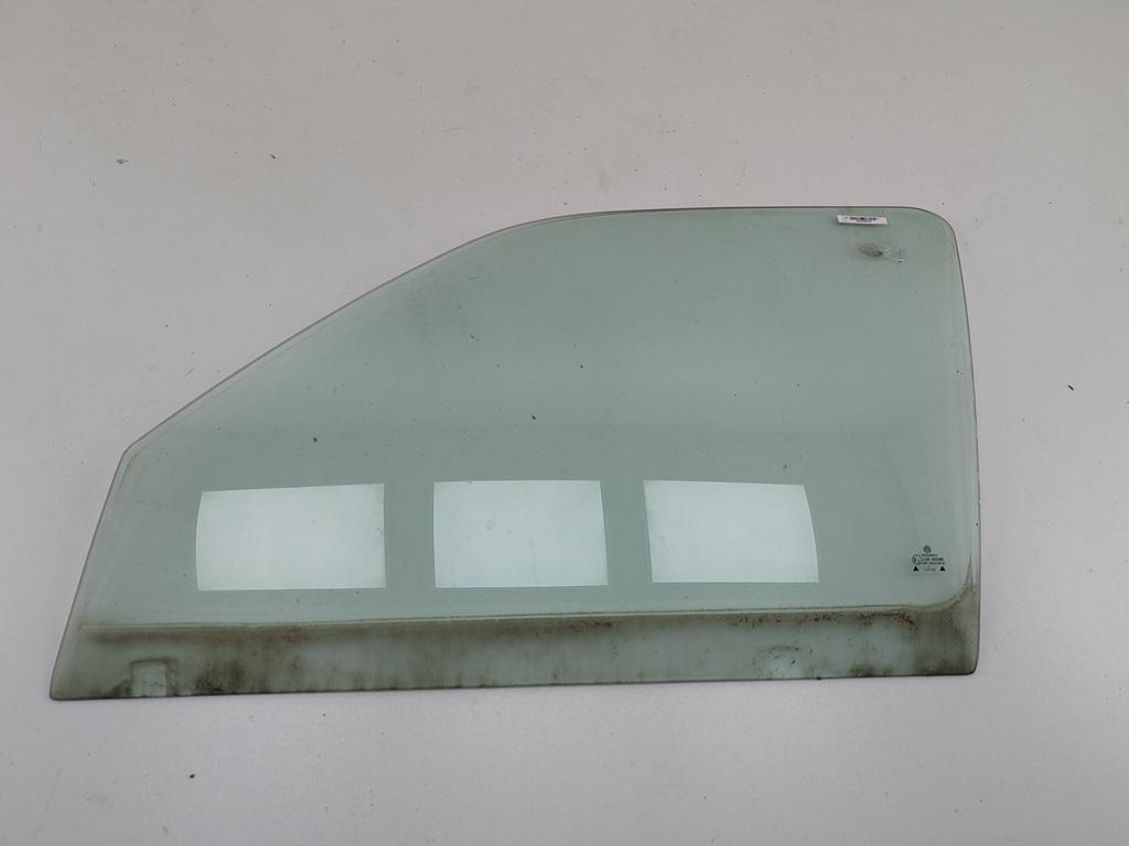 стекло двери передней левой Volkswagen Golf 3 поколение 1993, 1.8 л., бензин, МКПП, красный, хетчбэк 5 дв., 43R00981 - фото №1
