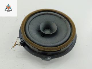 динамик двери Ford Focus 3 поколение 2013, 1.0 л., бензин, МКПП, чёрный, хетчбэк 5 дв.