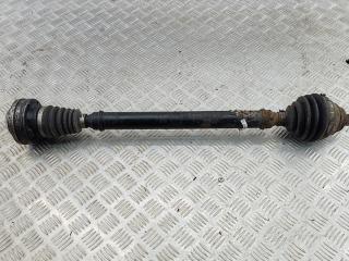 полуось передняя правая (приводной вал, ШРУС) Volkswagen Passat B6 2007, 2.0 л., дизель, МКПП, чёрный, универсал