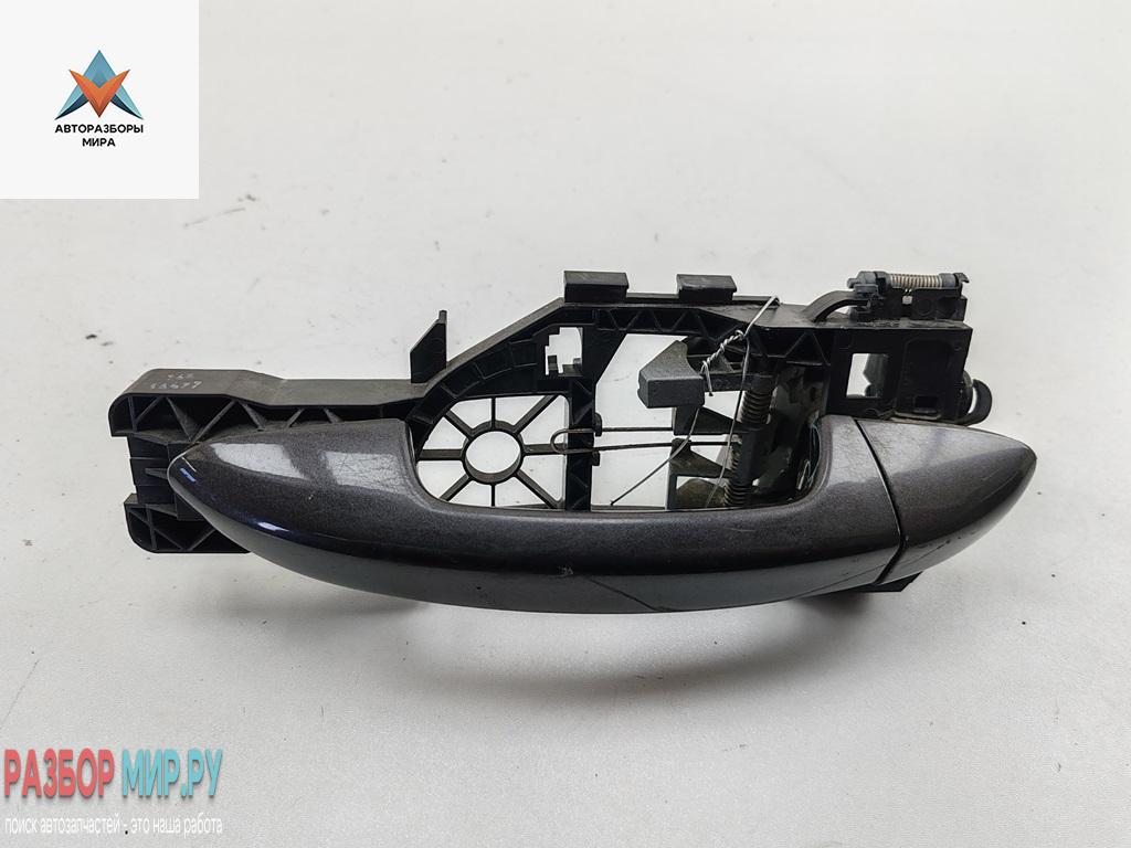 ручка наружная передняя левая Volkswagen Passat B6 2007, 2.0 л., дизель, МКПП, чёрный, универсал, 3C0837885H - фото №1