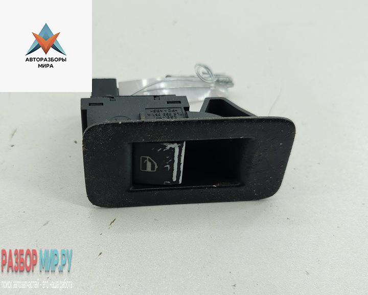 кнопка стеклоподъемника переднего правого Volkswagen Touareg 1 поколение 2005, 2.5 л., дизель, АКПП, чёрный, внедорожник 5 дв., 7L6959851A - фото №1