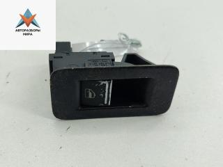 кнопка стеклоподъемника переднего правого Volkswagen Touareg 1 поколение 2005, 2.5 л., дизель, АКПП, чёрный, внедорожник 5 дв., 7L6959851A