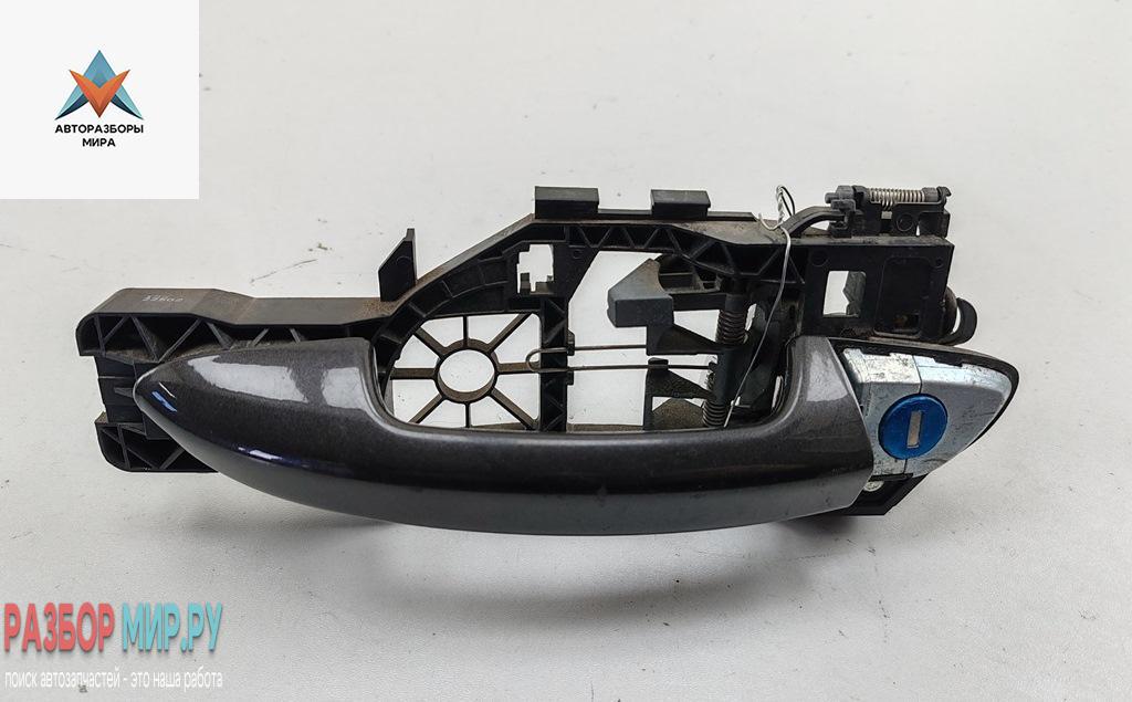 ручка наружная передняя левая Volkswagen Passat B6 2005, 2.0 л., бензин, МКПП, серый, универсал, 3C0837885H - фото №1