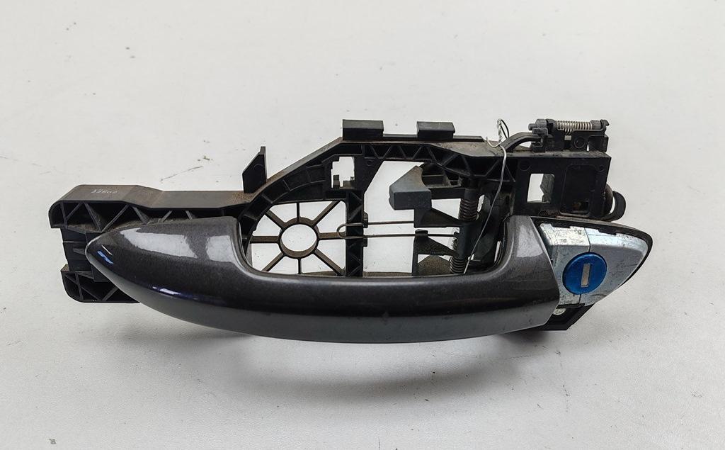 ручка наружная передняя левая Volkswagen Passat B6 2005, 2.0 л., бензин, МКПП, серый, универсал, 3C0837885H