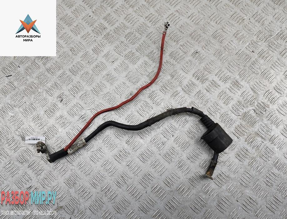 клемма аккумулятора плюс Volkswagen Passat B6 2007, 2.0 л., дизель, МКПП, чёрный, универсал, 1K0971228L - фото №1