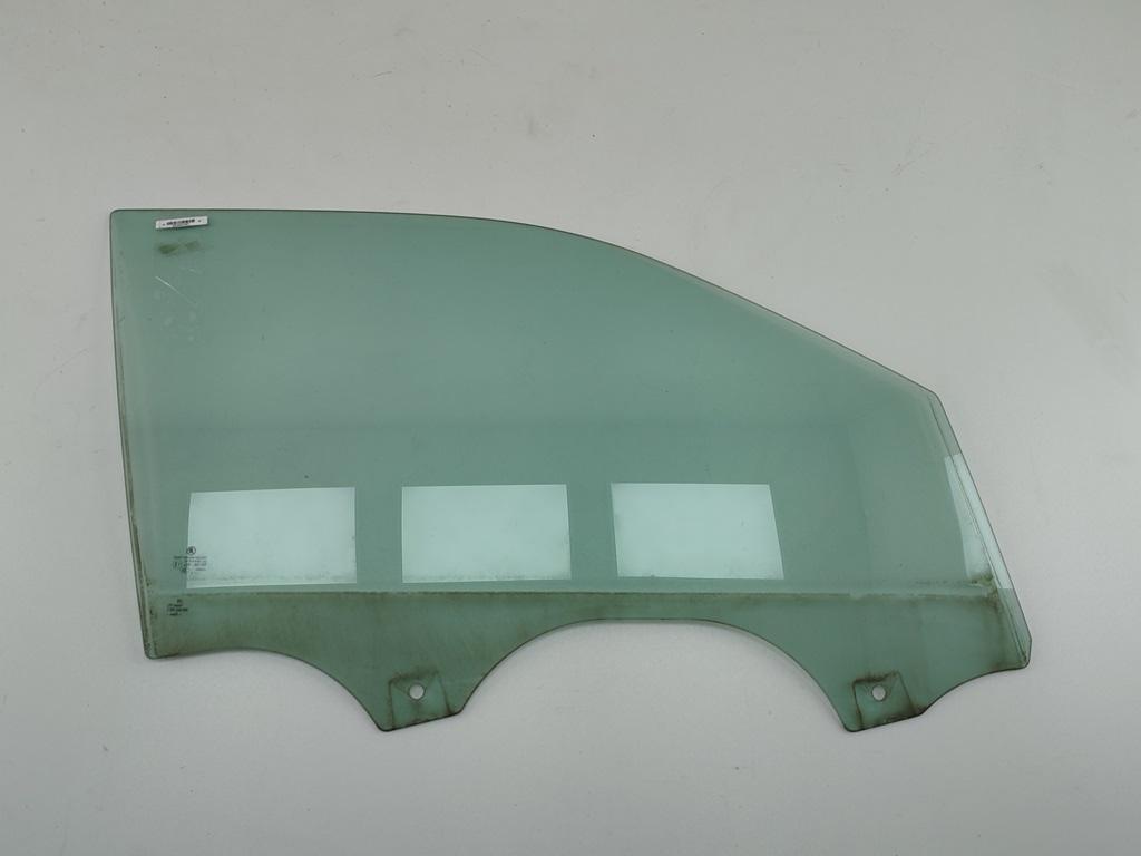 стекло двери передней правой Skoda Fabia mk3 (NJ) 2015, 1.2 л., бензин, МКПП, белый, универсал, 43R001167