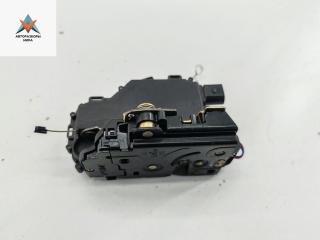 замок двери задней правой Volkswagen Golf 4 поколение 2000, 1.9 л., дизель, МКПП, красный, хетчбэк 5 дв.