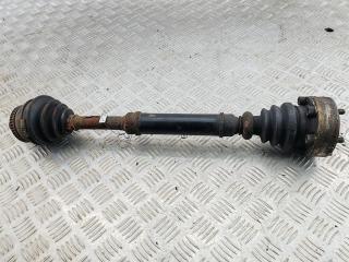 полуось передняя правая (приводной вал, ШРУС) Volkswagen Passat B5 1998, 1.8 л., бензин, МКПП, красный, универсал