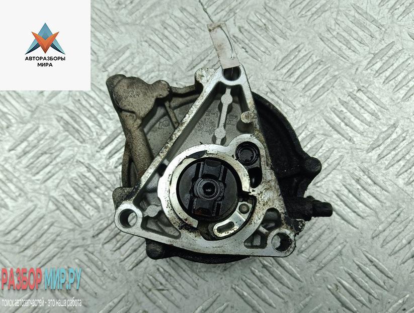 насос вакуумный Opel Zafira 2 поколение (B) 2006, 1.9 л., дизель, МКПП, серый, минивэн - фото №1