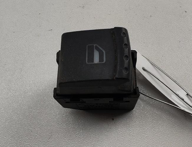 кнопка стеклоподъемника переднего правого SEAT Alhambra 2001, 1.9 л., дизель, МКПП, синий, минивэн, 7M3959855
