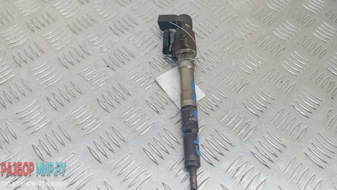 форсунка Skoda Rapid 1 поколение 2014, 1.6 л., дизель, МКПП, хетчбэк 5 дв., 03L130277B - фото №1