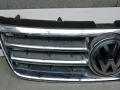 решетка радиатора Volkswagen Touareg 1 поколение 2006, 2.5 л., дизель, МКПП, внедорожник 5 дв. - фото №3