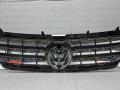 решетка радиатора Volkswagen Touareg 1 поколение 2006, 2.5 л., дизель, МКПП, внедорожник 5 дв. - фото №4