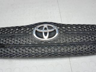 решетка радиатора Toyota Corolla 9 поколение (E120/E130) [рестайлинг] 2004, 2.0 л., дизель, МКПП, хетчбэк 5 дв.