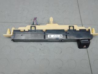 кнопка аварийной сигнализации Toyota RAV4 4 поколение (CA40) 2013, 2.2 л., дизель, АКПП, внедорожник 5 дв.