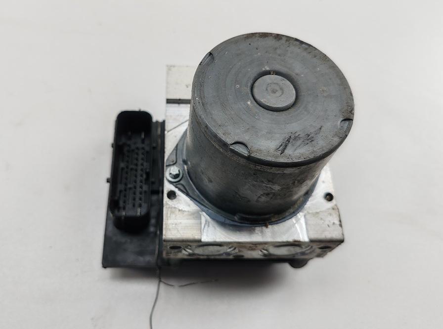 блок ABS BMW X1 E84 2011, 2.0 л., дизель, АКПП, чёрный, внедорожник 5 дв., 0265236446, 34516768550, 34516792350, 34526792351 - фото №1